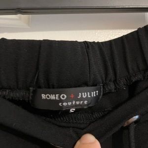 Athleisure Romeo & Juliet Couture pants S